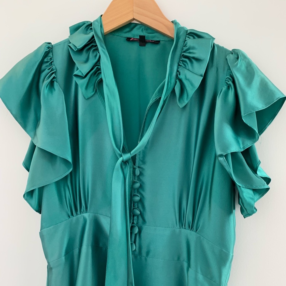 Betsey Johnson size 4 100% silk dress